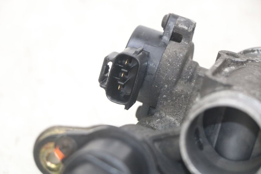 photo de INJECTION YAMAHA X-MAX XMAX 250 (2006 - 2009) - Fixing points details