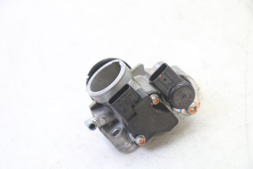 photo de INJECTION THROTTLE BODIES YAMAHA XMAX X-MAX 125 (2021 - 2025) - Alternative perspective