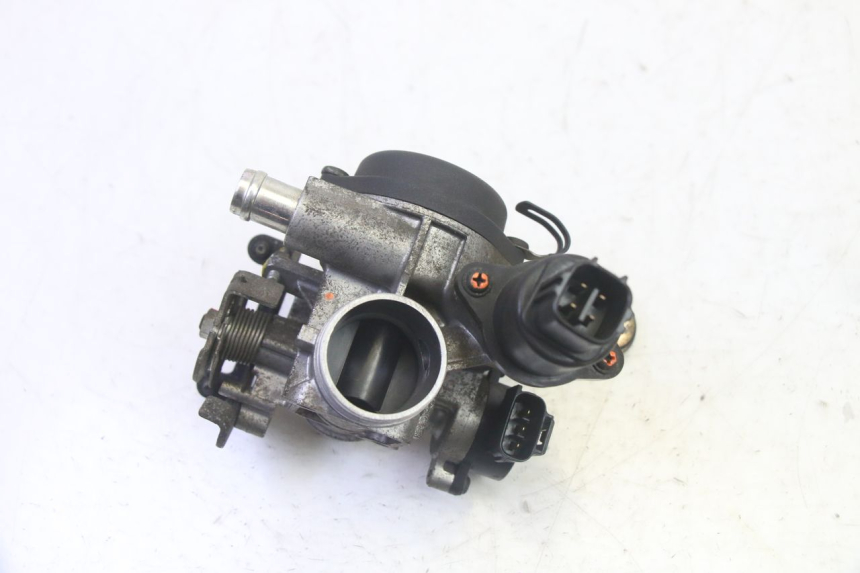 photo de INJECTION YAMAHA X-MAX XMAX 250 (2006 - 2009) - Technical close-up