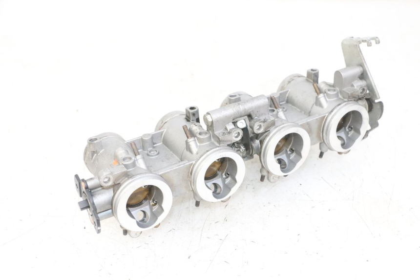 photo de INJECTION THROTTLE BODIES YAMAHA XJ6 ABS 600 (2008 - 2016) - Fixing points details