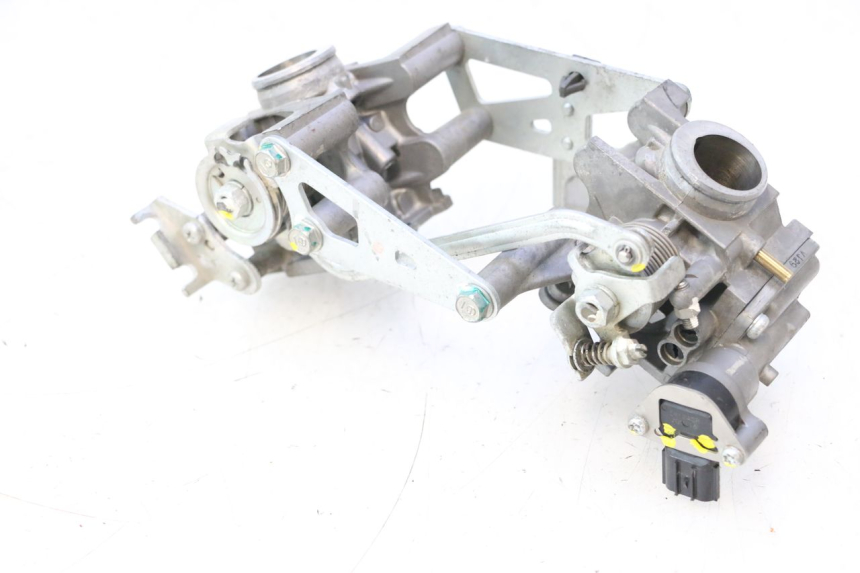 photo de INJECTION THROTTLE BODIES HONDA XLV VARADERO 125 (2007 - 2012) - Component detail