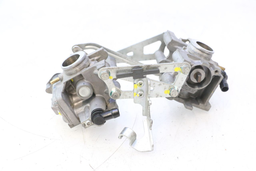 photo de INJECTION THROTTLE BODIES HONDA XLV VARADERO 125 (2007 - 2012) - High-resolution close-up