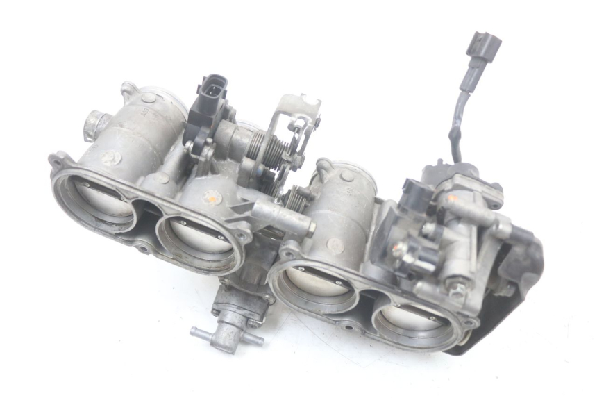 photo de INJECTION THROTTLE BODIES YAMAHA FZ1 FAZER 1000 (2007 - 2009) - Technical close-up