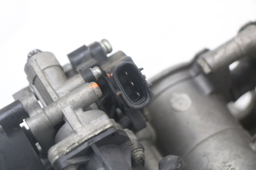 photo de INJECTION THROTTLE BODIES YAMAHA FZ1 FAZER 1000 (2007 - 2009) - Markings and original references