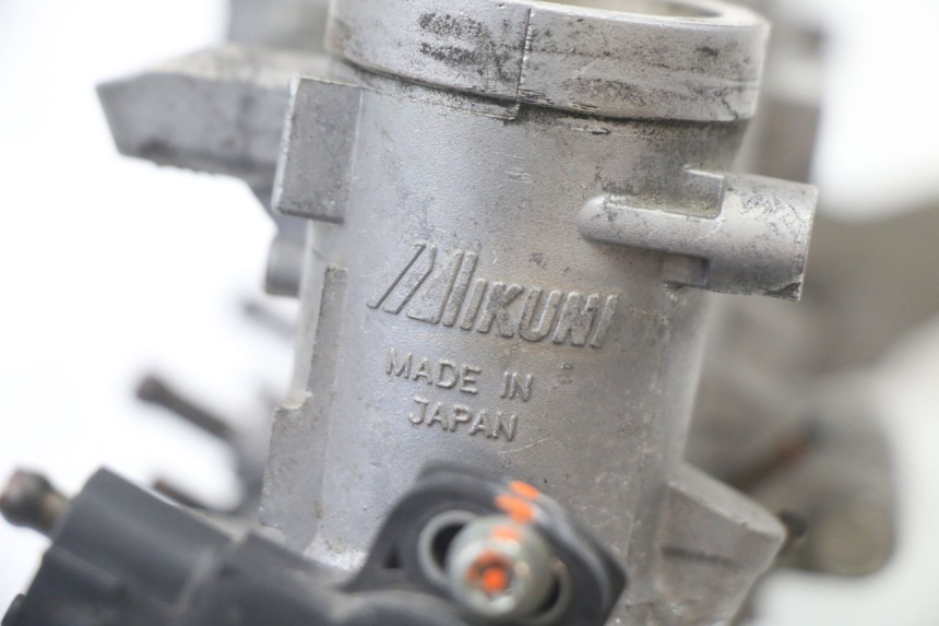 photo de INJECTION THROTTLE BODIES YAMAHA XJ6 600 (2008 - 2016) - High-resolution close-up