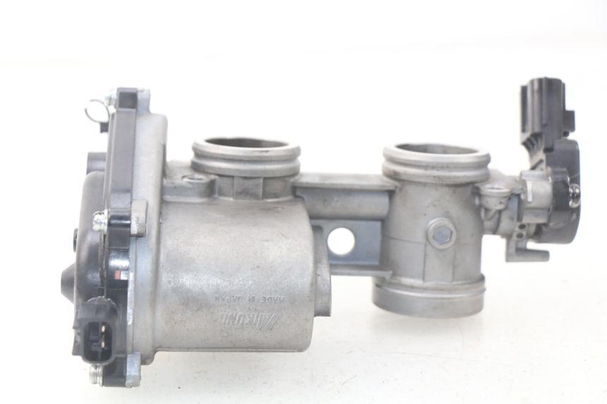 photo de INJECTION THROTTLE BODIES YAMAHA YP T-MAX TMAX 530 (2017 - 2020) - Fixing points details
