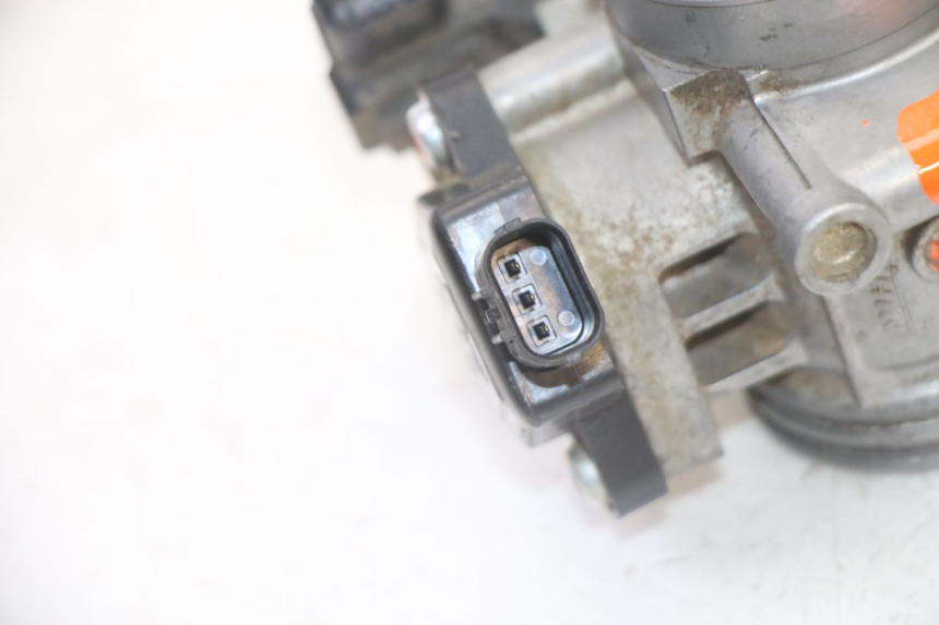 photo de INJECTION THROTTLE BODIES YAMAHA YZ-F YZF 250 (2014 - 2018) - Zoom on usage condition