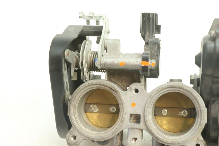 photo de INJECTION THROTTLE BODIES YAMAHA YZF R6 600 (2008 - 2009) - Component detail
