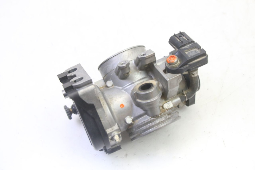 photo de INJECTION THROTTLE BODIES YAMAHA YZF YZ-F 450 (2014 - 2016) - Fixing points details