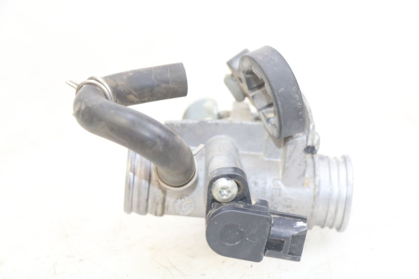 photo de INJECTION PIAGGIO ZIP 4T 50 (2018 - 2020) - Alternative perspective