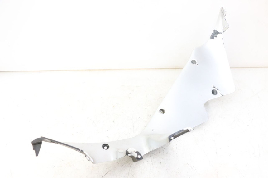 photo de RIGHT INNER FRONT FAIRING HONDA CBR F 1000 (1993 - 1996) - Alternative perspective