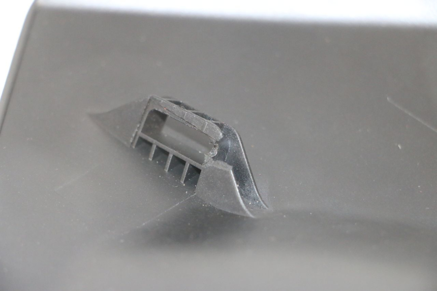 photo de RIGHT INNER FRONT FAIRING HONDA NTV DEAUVILLE ABS 700 (2007 - 2016) - Zoom on usage condition