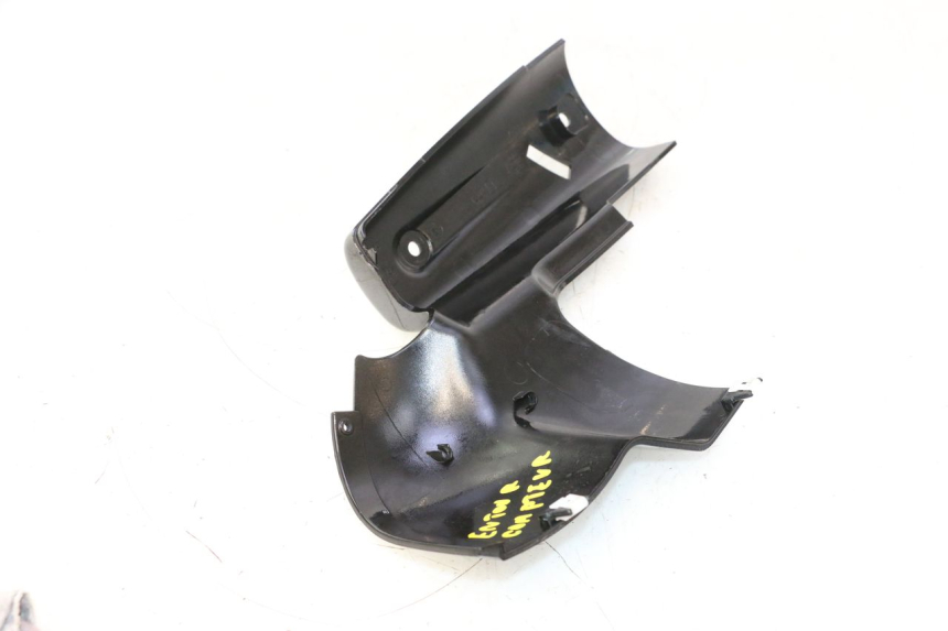 photo de RIGHT INNER FRONT FAIRING HARLEY DAVIDSON ROAD GLIDE FLTRXSE 1920 (2018 - 2022) - Zoom on usage condition