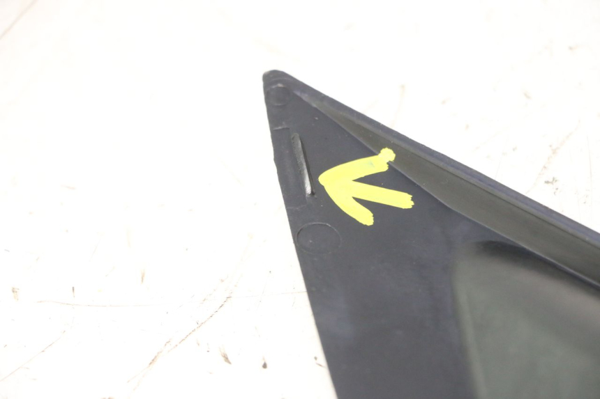 photo de RIGHT INNER FRONT FAIRING CAN-AM SPYDER RS 1000 (2008 - 2012) - Technical close-up
