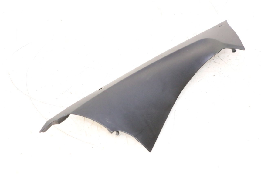 photo de RIGHT INNER FRONT FAIRING YAMAHA YZF R6 600 (2008 - 2009) - Component detail