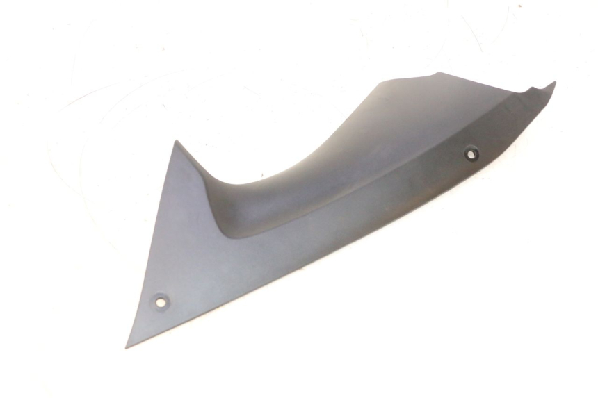 photo de RIGHT INNER FRONT FAIRING YAMAHA YZF R6 600 (2008 - 2009) - Zoom on usage condition