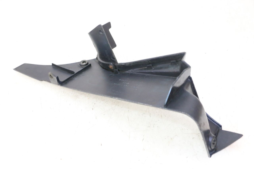 photo de LEFT INNER FRONT FAIRING HONDA CBR RR FIREBLADE 900 (1992 - 1994) - Fixing points details
