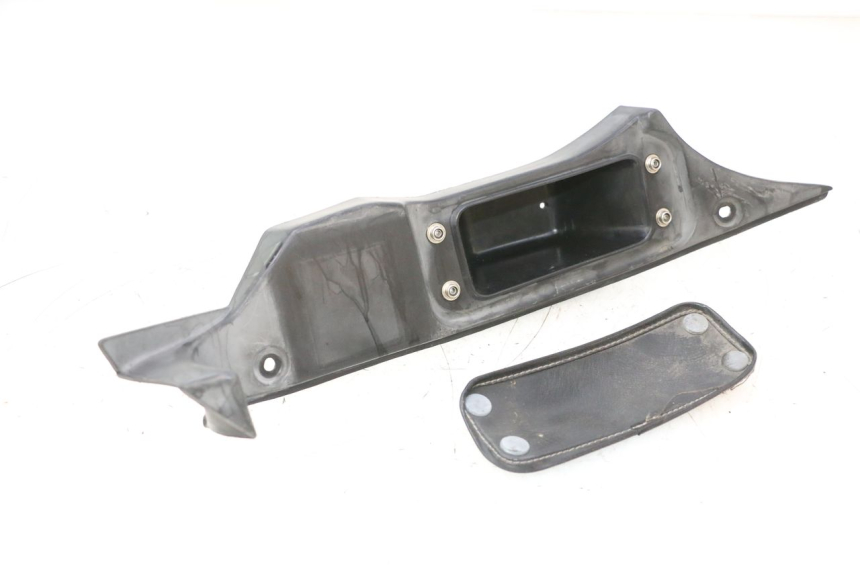photo de LEFT INNER FRONT FAIRING KAWASAKI GPX F ZX750F 750 (1986 - 1990) - Main view