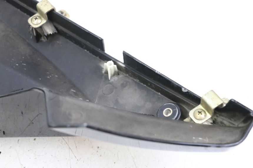 photo de LEFT INNER FRONT FAIRING HYOSUNG GTR 125 (2006 - 2008) - Alternative perspective