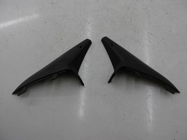 photo de INNER FRONT FAIRING APRILIA ATLANTIC 125 (2003 - 2009) - Zoom on usage condition