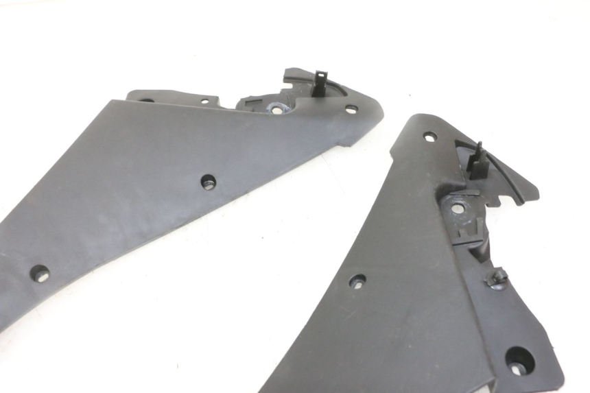 photo de INNER FRONT FAIRING STAHO FH 50 (2018 - 2019) - Fixing points details