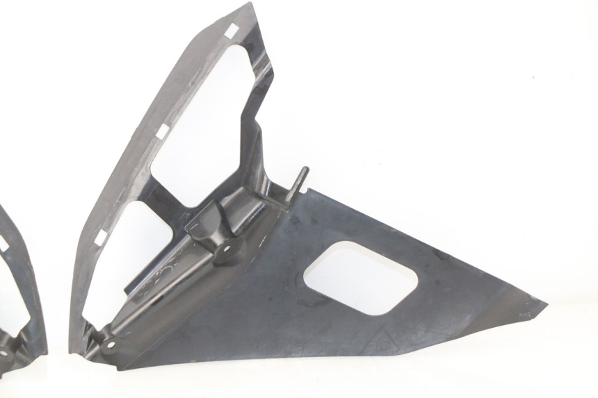 photo de INNER FRONT FAIRING SUZUKI GSX-R GSXR K16 1000 (2012 - 2016) - Product overview