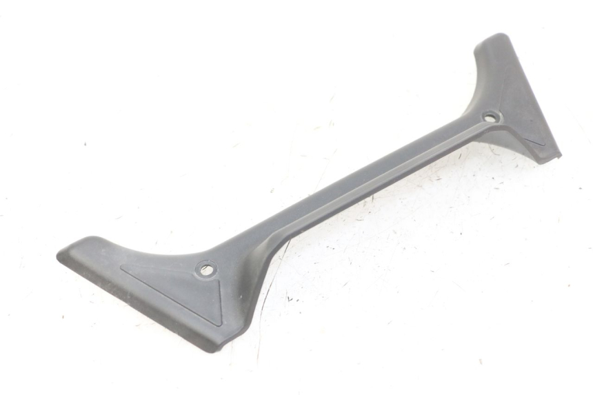 photo de INNER FRONT FAIRING ROYAL ENFIELD HYMALAYAN 410 (2016 - 2023) - Alternative perspective