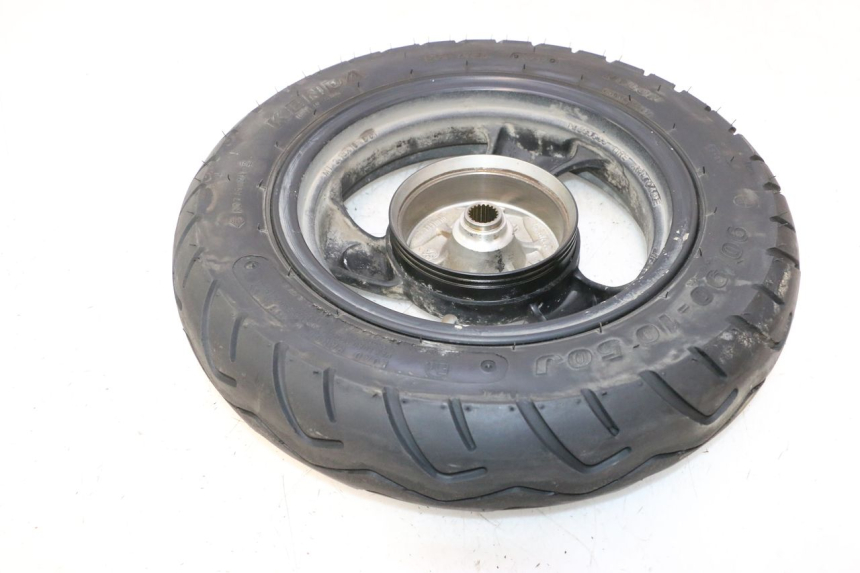 photo de REAR RIM AND TIRE KYMCO AGILITY 4T 10" 50 (2005 - 2018) - Alternative perspective