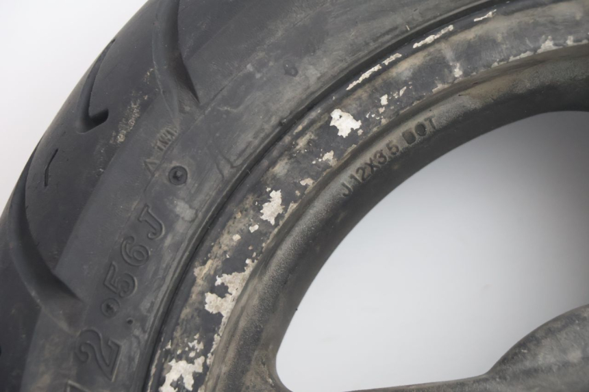 photo de REAR RIM AND TIRE KYMCO AGILITY 4T 50 (2005 - 2018) - Technical close-up