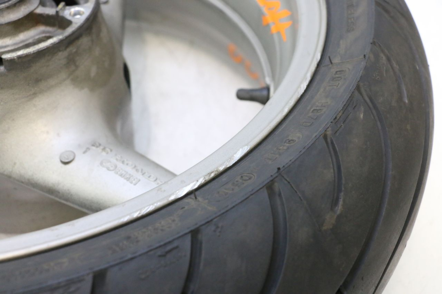 photo de REAR RIM AND TIRE HONDA CB F HORNET 600 (2005 - 2006) - Fixing points details