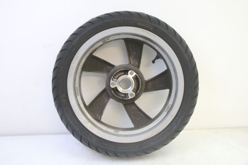 photo de REAR RIM AND TIRE PEUGEOT CITYSTAR 50 (2013 - 2017) - Component detail