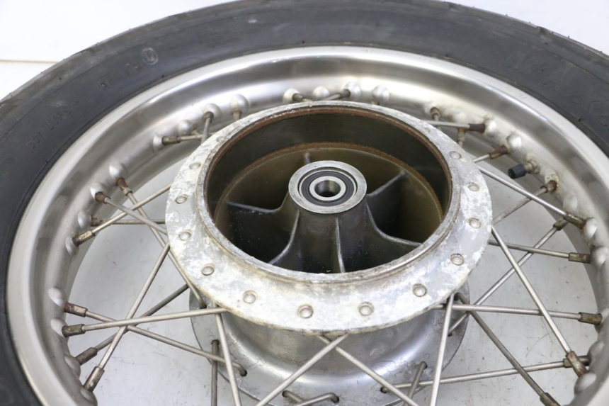 photo de REAR RIM AND TIRE APRILIA CLASSIC 125 (1995 - 2001) - Surface and material condition