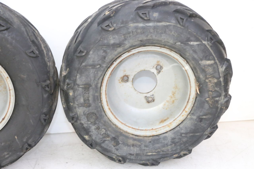 photo de REAR RIM AND TIRE SPEEDY DELUXE 125 - Alternative perspective