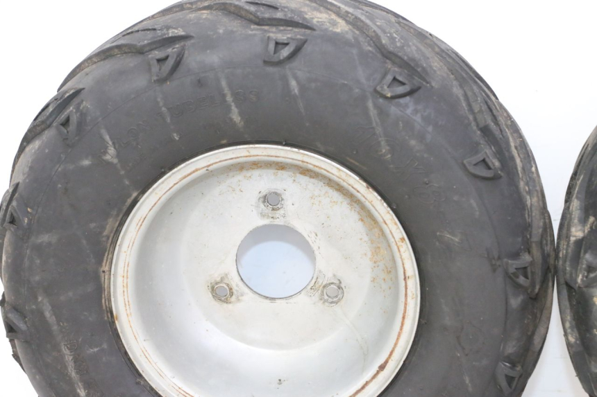 photo de REAR RIM AND TIRE SPEEDY DELUXE 125 - Technical close-up