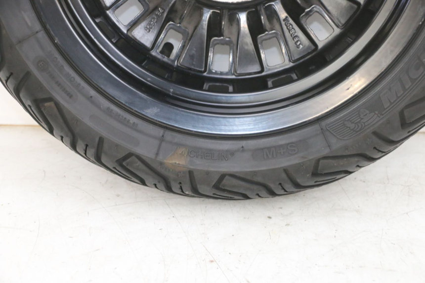 photo de REAR RIM AND TIRE PEUGEOT DJANGO 4T 50 (2014 - 2019) - Distinctive features