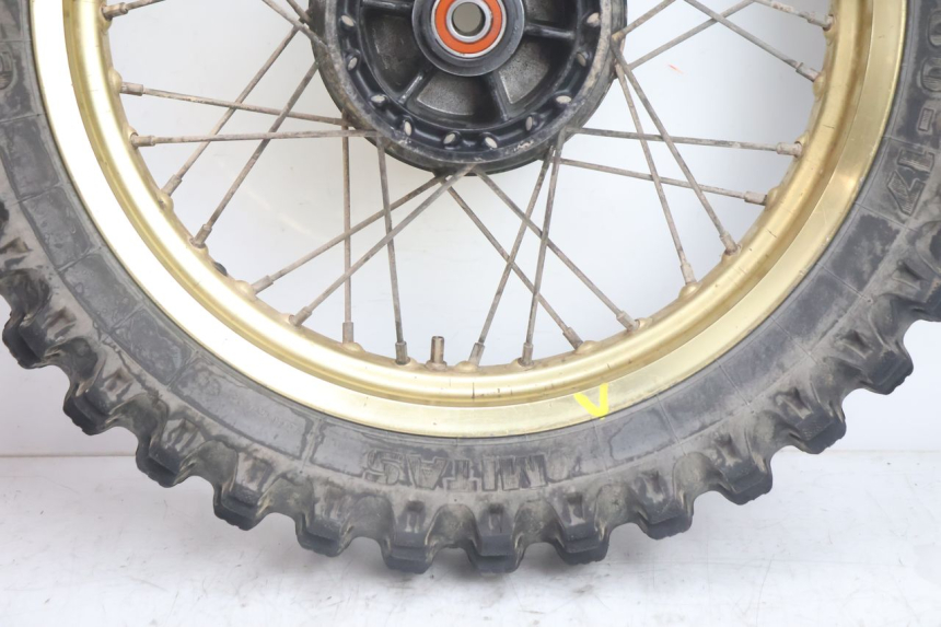 photo de REAR RIM AND TIRE SUZUKI DR S 600 (1985 - 1989) - Zoom on usage condition