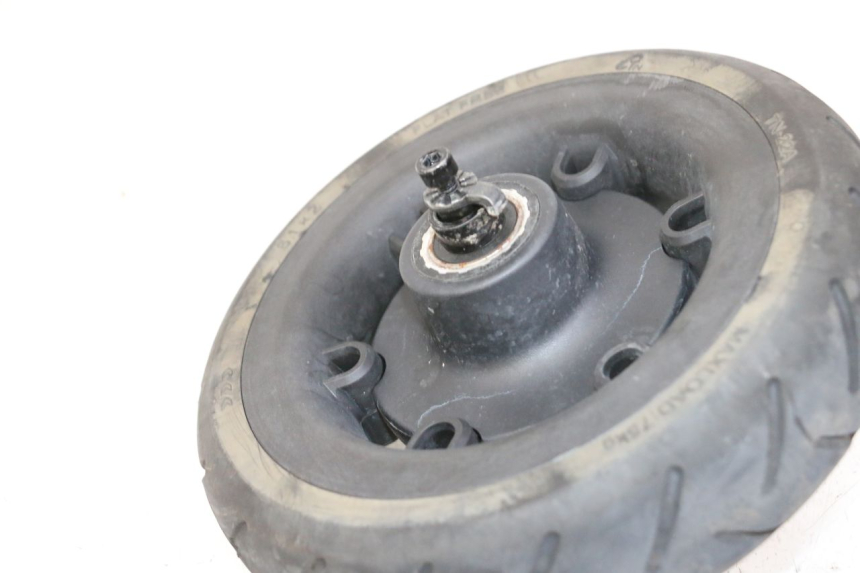 photo de REAR RIM AND TIRE SEGWAY NINEBOT E2 1 - Zoom on usage condition