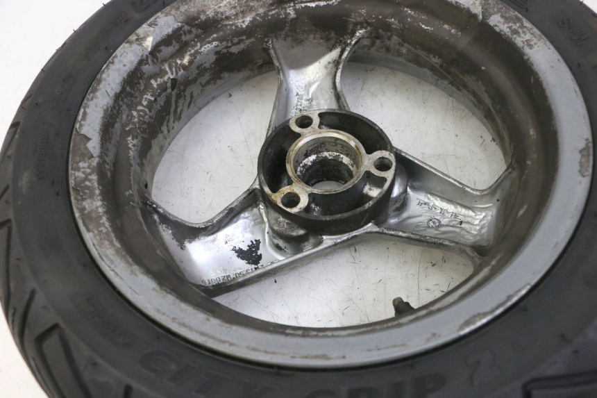 photo de REAR RIM AND TIRE PEUGEOT ELYSTAR 125 (2002 - 2007) - Surface and material condition