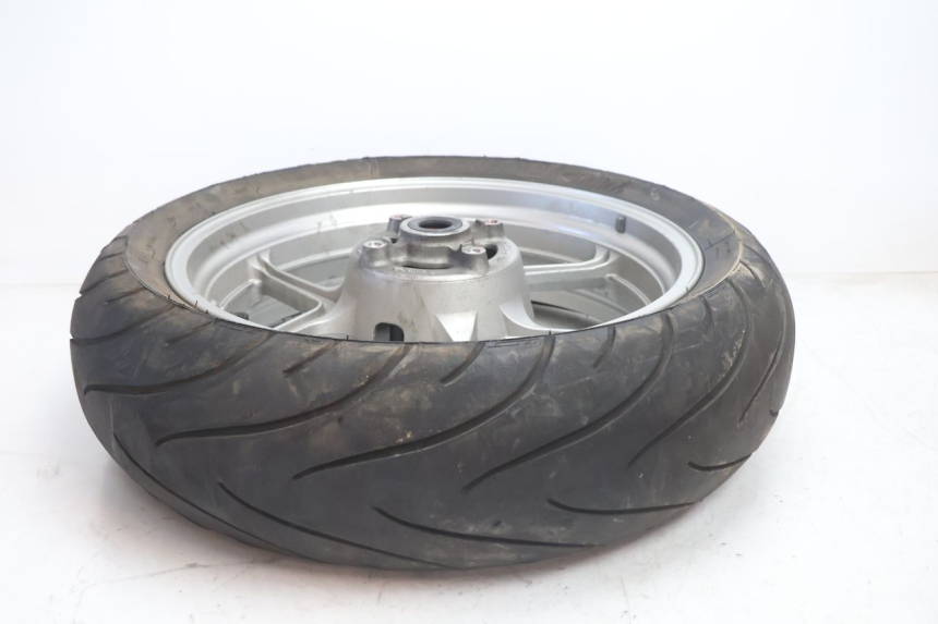 photo de REAR RIM AND TIRE KAWASAKI ER-6 ER6 N 650 (2005 - 2009) - Technical close-up
