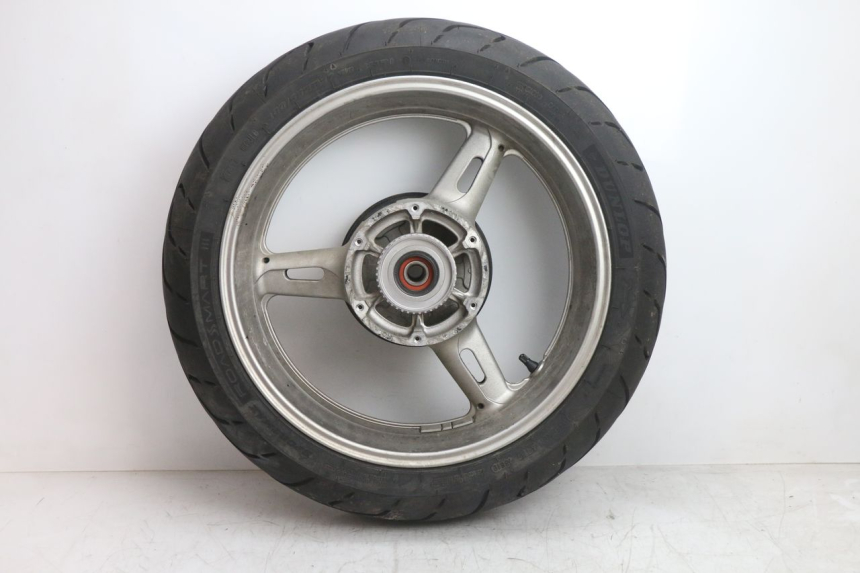 photo de REAR RIM AND TIRE YAMAHA FJR 1300 (2001 - 2005) - Main view