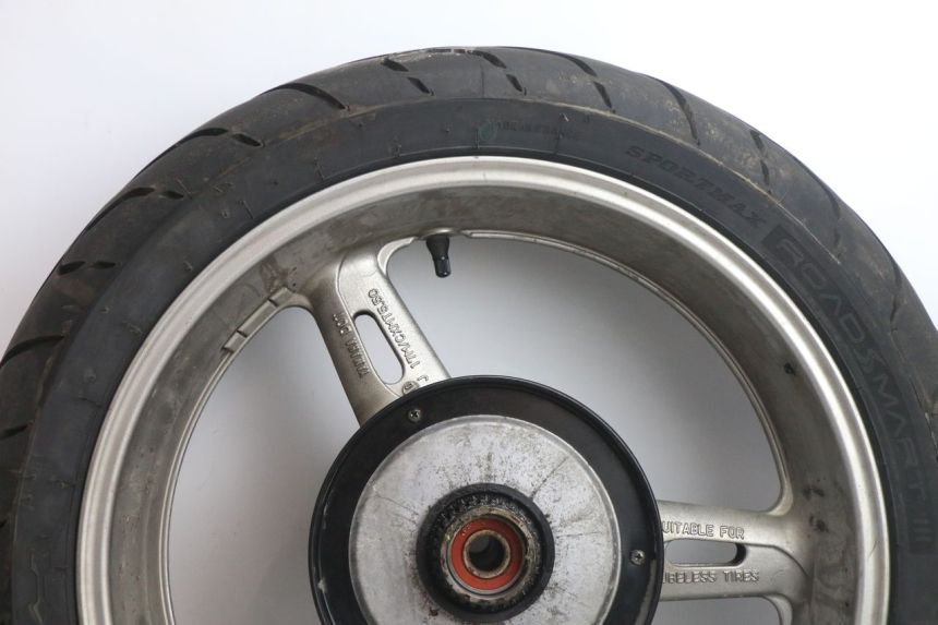 photo de REAR RIM AND TIRE YAMAHA FJR 1300 (2001 - 2005) - Fixing points details