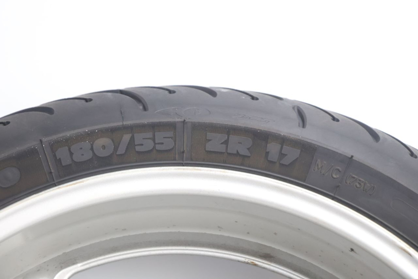 photo de REAR RIM AND TIRE YAMAHA FJR 1300 (2001 - 2005) - Component zoom