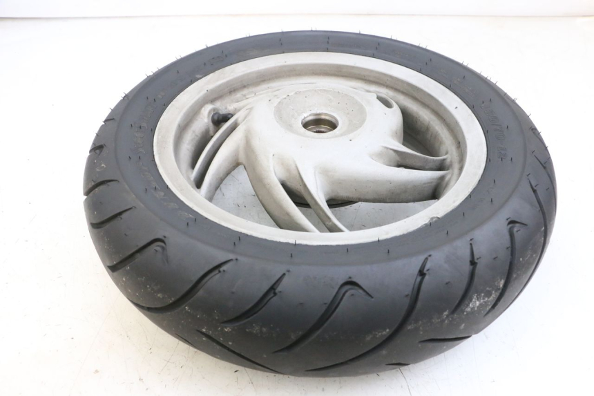 photo de REAR RIM AND TIRE PIAGGIO FLY 4T 50 (2013 - 2017) - Surface and material condition