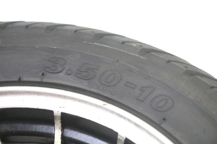photo de REAR RIM AND TIRE VENESI FLY RETRO 4T 50 (2020 - 2025) - Component zoom