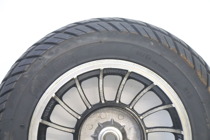 photo de REAR RIM AND TIRE VENESI FLY RETRO 4T 50 (2020 - 2025) - Checked used part