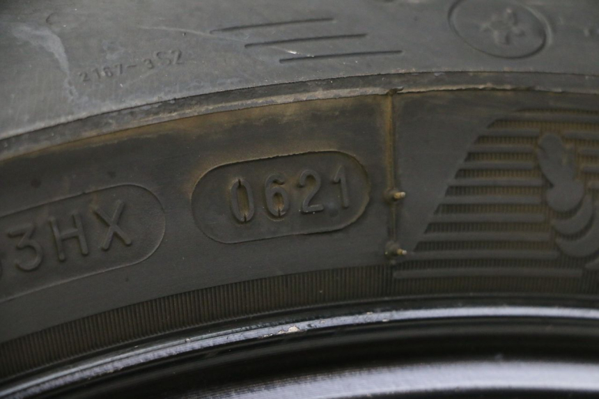 photo de REAR RIM AND TIRE YAMAHA FZ6 FAZER S2 600 (2007 - 2011) - Component detail