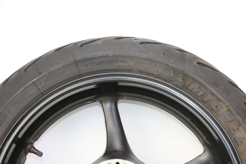 photo de REAR RIM AND TIRE YAMAHA FZ6 FAZER S2 600 (2007 - 2011) - Alternative angle