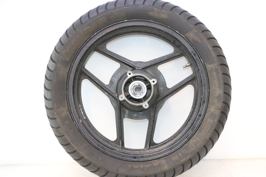 photo de REAR RIM AND TIRE KAWASAKI GPX F ZX750F 750 (1986 - 1990) - Detailed visual inspection