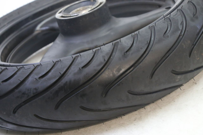 photo de REAR RIM AND TIRE SUZUKI GS GSE 500 (2001 - 2003) - Alternative angle