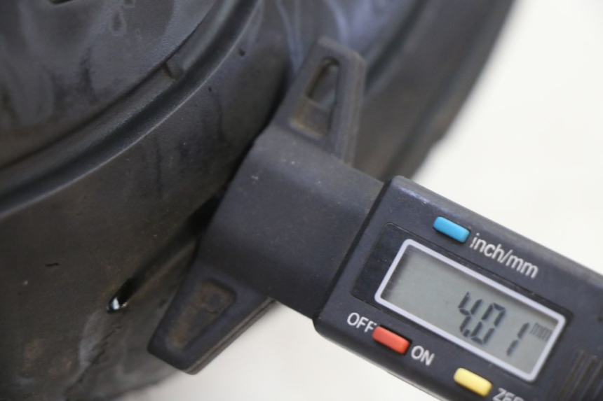 photo de REAR RIM AND TIRE SUZUKI GS GSE 500 (2001 - 2003) - Used quality zoom